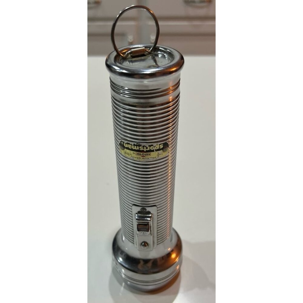Vintage Ray-O-Vac "Sportsman" metal flashlight,